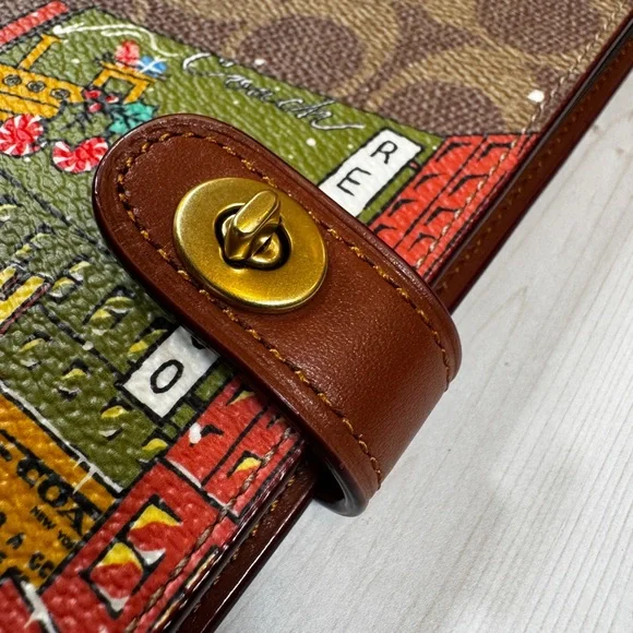 🦖☃️ COACH Holiday Notebook in Signature Canvas with Rexy & Snowman ☃️🦖 - Picture 7 of 13